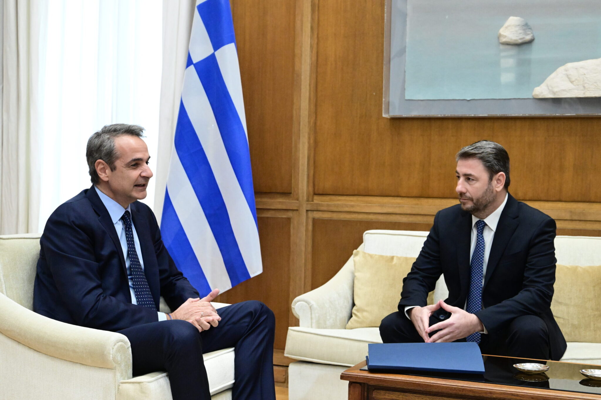 Μητσοτάκης: Ξεκινά την ενημέρωση των πολιτικών αρχηγών για τη Μέση Ανατολή – Στις 12 το μεσημέρι η συνάντηση του με τον Νίκο Ανδρουλάκη