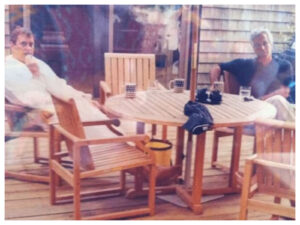 US Department of Justice - Η φωτογραφία ντοκουμέντο με τους Τζέφρι Επστάιν, Άντριου και Πίτερ Μάντελσον