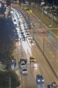 Ποσειδώνος: Μεγάλο μπλόκο της τροχαίας για αλκοτέστ – Πώς εγκλωβίζει τους οδηγούς (Βίντεο)