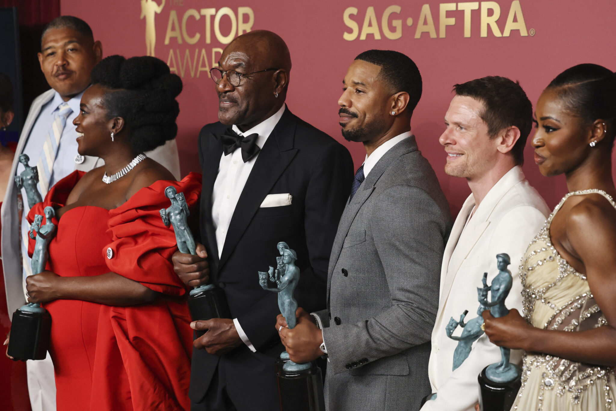 Actor Awards: Νικητής το «Sinners» – Βραβεία σε Μάικλ Μπ. Τζόρνταν, Τζέσι Μπάκλεϊ, Σον Πεν αλλά και Κάθριν Ο’Χάρα