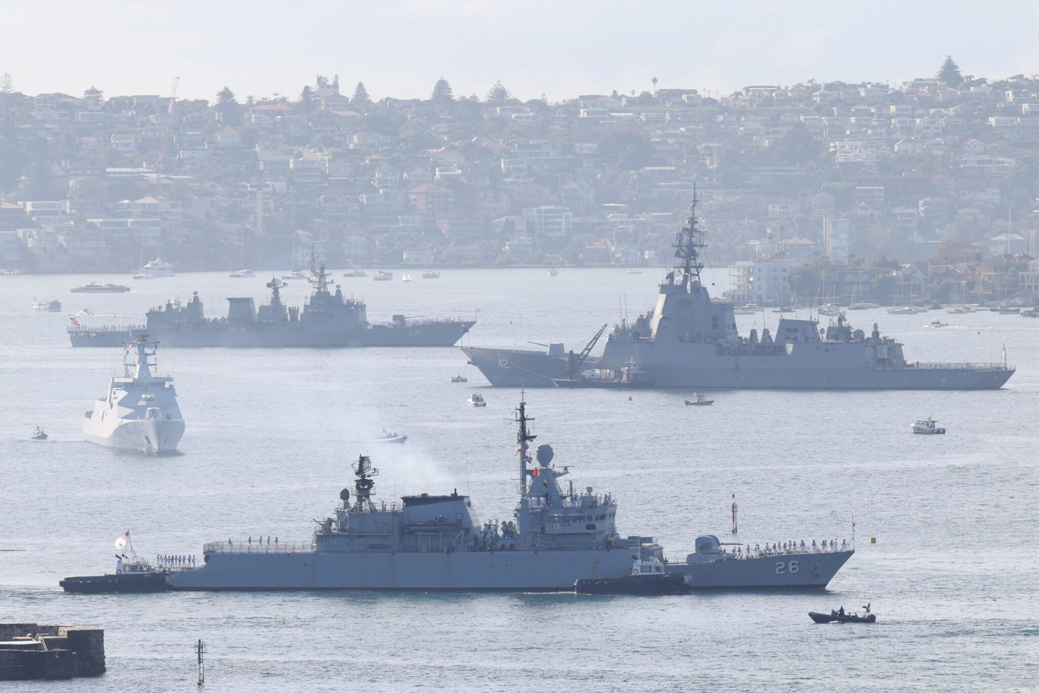 Τhe Times: Το Βρετανικό Ναυτικό ετοιμάζεται να ηγηθεί συμμαχίας για το άνοιγμα των Στενών του Ορμούζ