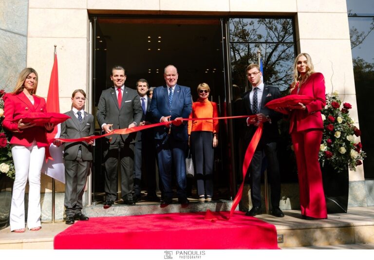 Ο πρίγκιπας Αλβέρτος στα εγκαίνια του προξενείου του Μονακό στο Κεφαλάρι -Επιχειρηματίες, πολιτικοί, δημοσιογράφοι ποιοι πήγαν (φωτογραφίες)