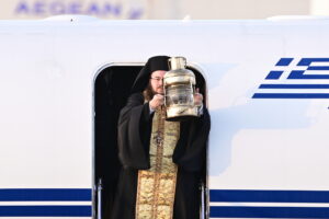 ΥΠΟΔΟΧΗ ΤΟΥ ΑΓΙΟΥ ΦΩΤΟΣ ΣΤΟ ΑΕΡΟΔΡΟΜΙΟ "ΕΛΕΥΘΕΡΙΟΣ ΒΕΝΙΖΕΛΟΣ" (ΜΙΧΑΛΗΣ ΚΑΡΑΓΙΑΝΝΗΣ/EUROKINISSI)