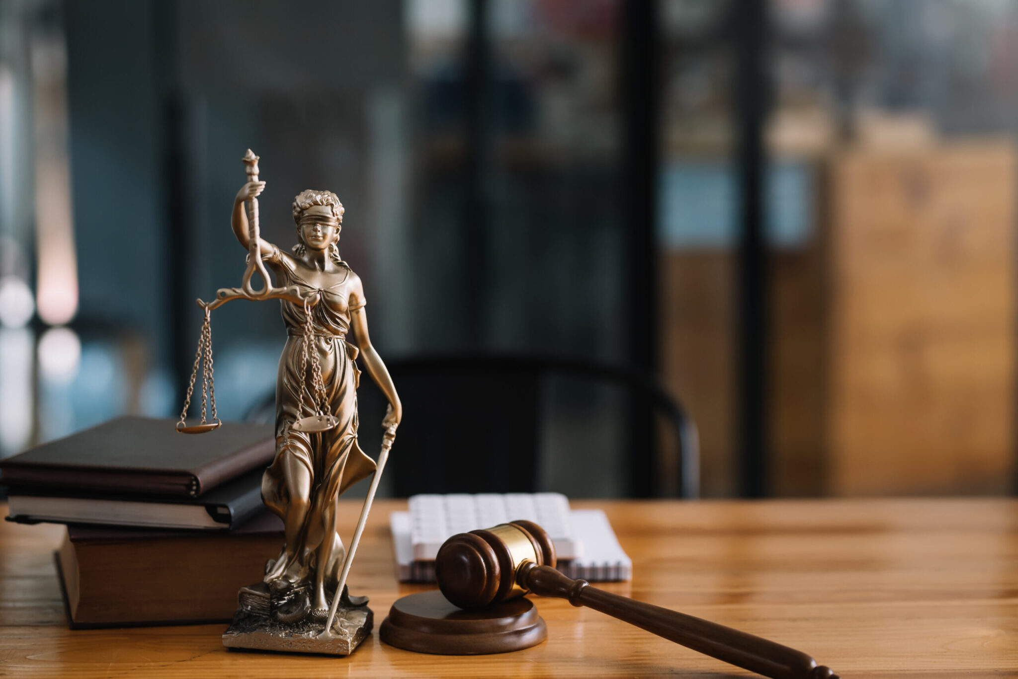 Πρώτη φορά δικαστήριο στην Ελλάδα έδωσε 6 μηνών παράταση σε 54χρονη για να γίνει μητέρα μέσω παρένθετης
