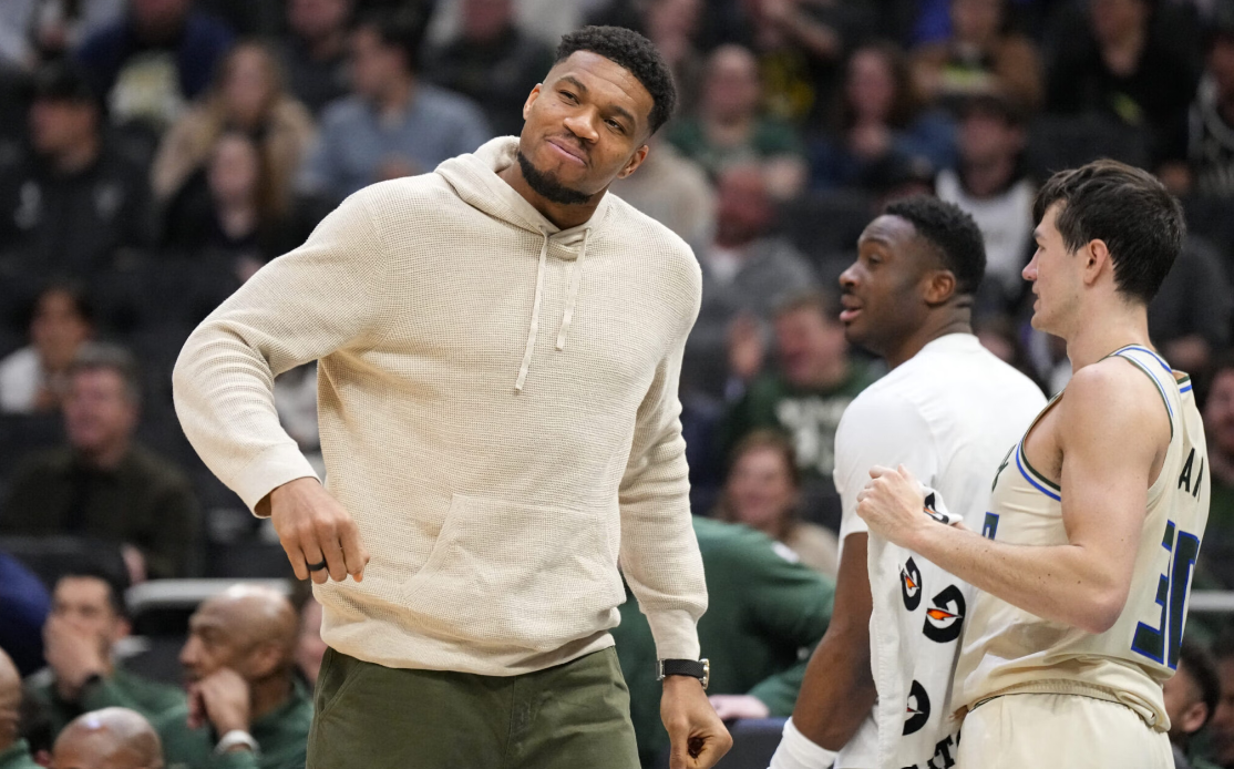 Athletic: Οι παίκτες του NBA θεωρούν ότι ο «Greek Freak» θα παραμείνει στους Μπακς – Η έρευνα
