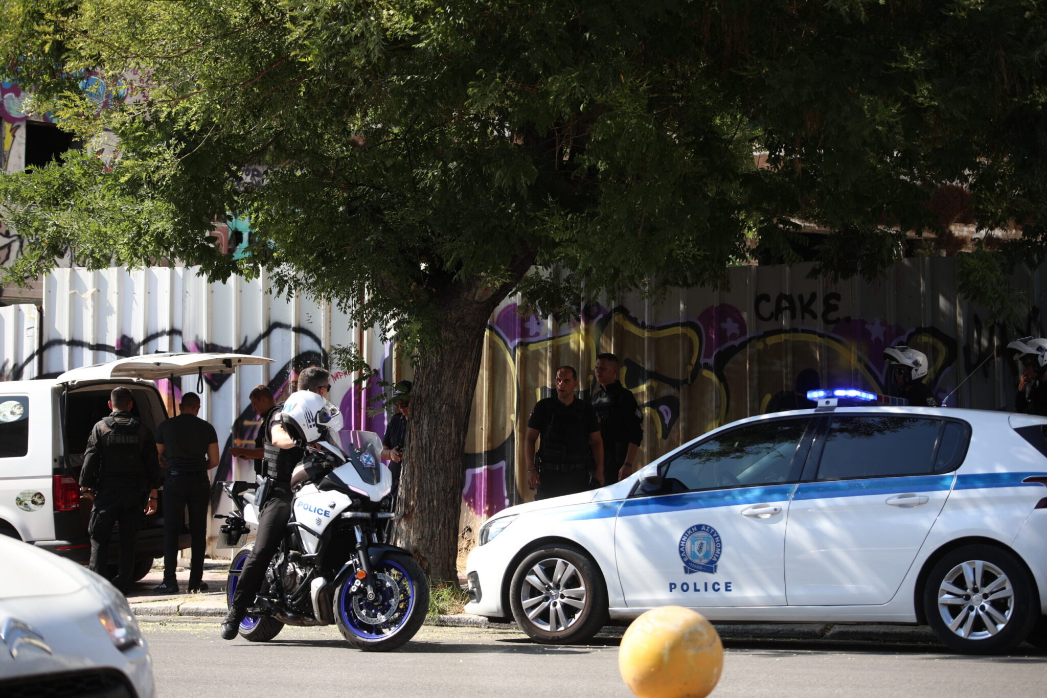Κυψέλη: Πού στρέφονται οι έρευνες για την γυναίκα που βρέθηκε νεκρή σε βαλίτσα -Τι έδειξε η νεκροψία
