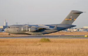 American Boeing C-17A Globemaster III / Wikimedia Commons