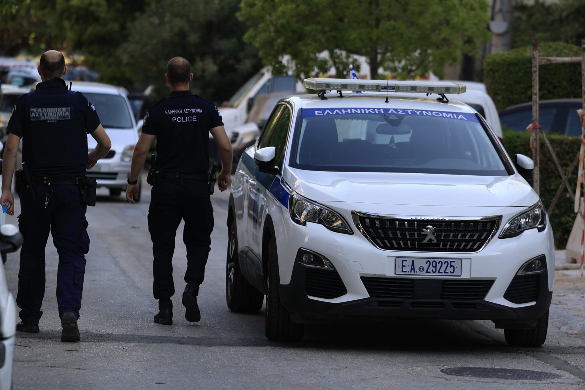 Θανατηφόρο τροχαίο στους Αγίους Αναργύρους – 28χρονη οδηγός παρέσυρε 76χρονο – Οδηγείται στο αυτόφωρο