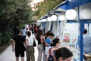 Στιγμιότυπα από παλαιότερα Φεστιβάλ. Φωτογραφία: Σύνδεσμος Εκδοτών Βιβλίου.