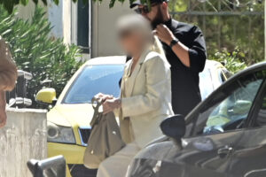 Στα δικαστήρια της Ευελπίδων οδηγούνται οι δύο γιατροί που κατηγορούνται για τον θάνατο του Γιώργου Μαζωνάκη Δευτερα 14 Σεπτεμβριου 2026 (ΜΙΧΑΛΗΣ ΚΑΡΑΓΙΑΝΝΗΣ/EUROKINISSI)