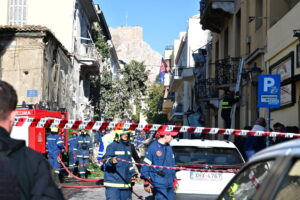 Έκρηξη σημειώθηκε τις πρώτες πρωινές ώρες στην οδό Λυσικράτους στην Πλάκα, προκαλώντας σοβαρές υλικές ζημιές Παρασκευή 25 Σεπτεμβρίου 2026(ΤΑΤΙΑΝΑ ΜΠΟΛΑΡΗ/EUROKINISSI)