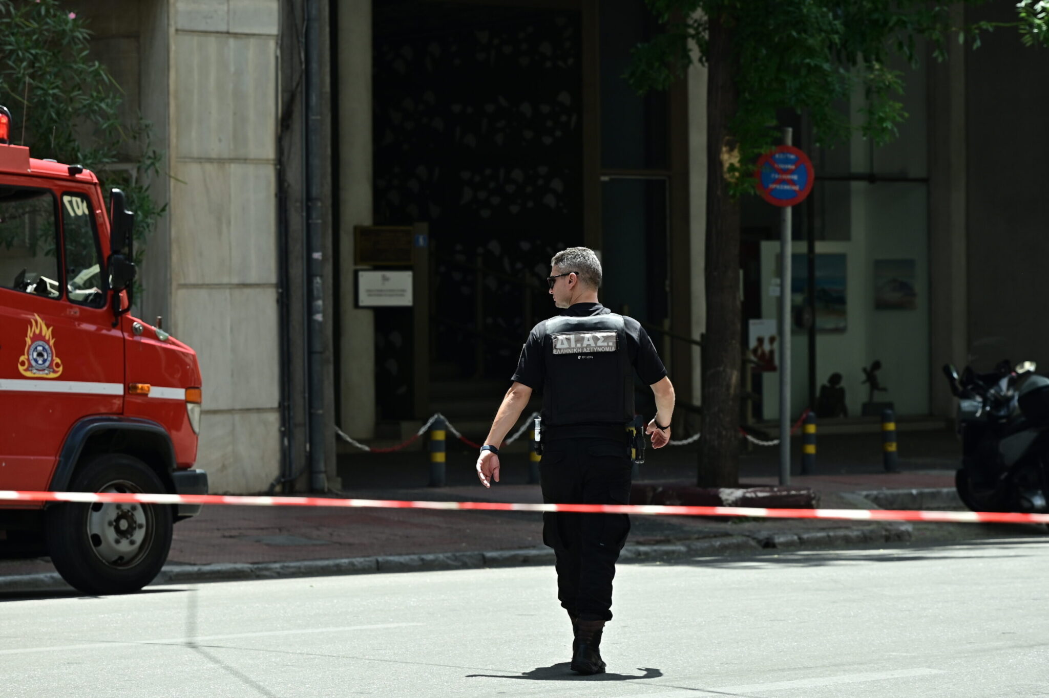 Λήξη συναγερμού στον Πειραιά – Δεν υπήρχε περιεχόμενο στη βαλίτσα που εντοπίστηκε