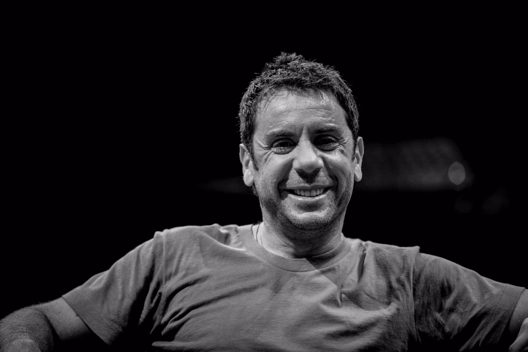 Γιώργος Μαζωνάκης: Το συγκινητικό «αντίο» των καλλιτεχνών / «Καλό ταξίδι φίλε Γιώργο»